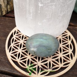 Galet labradorite bleu vert