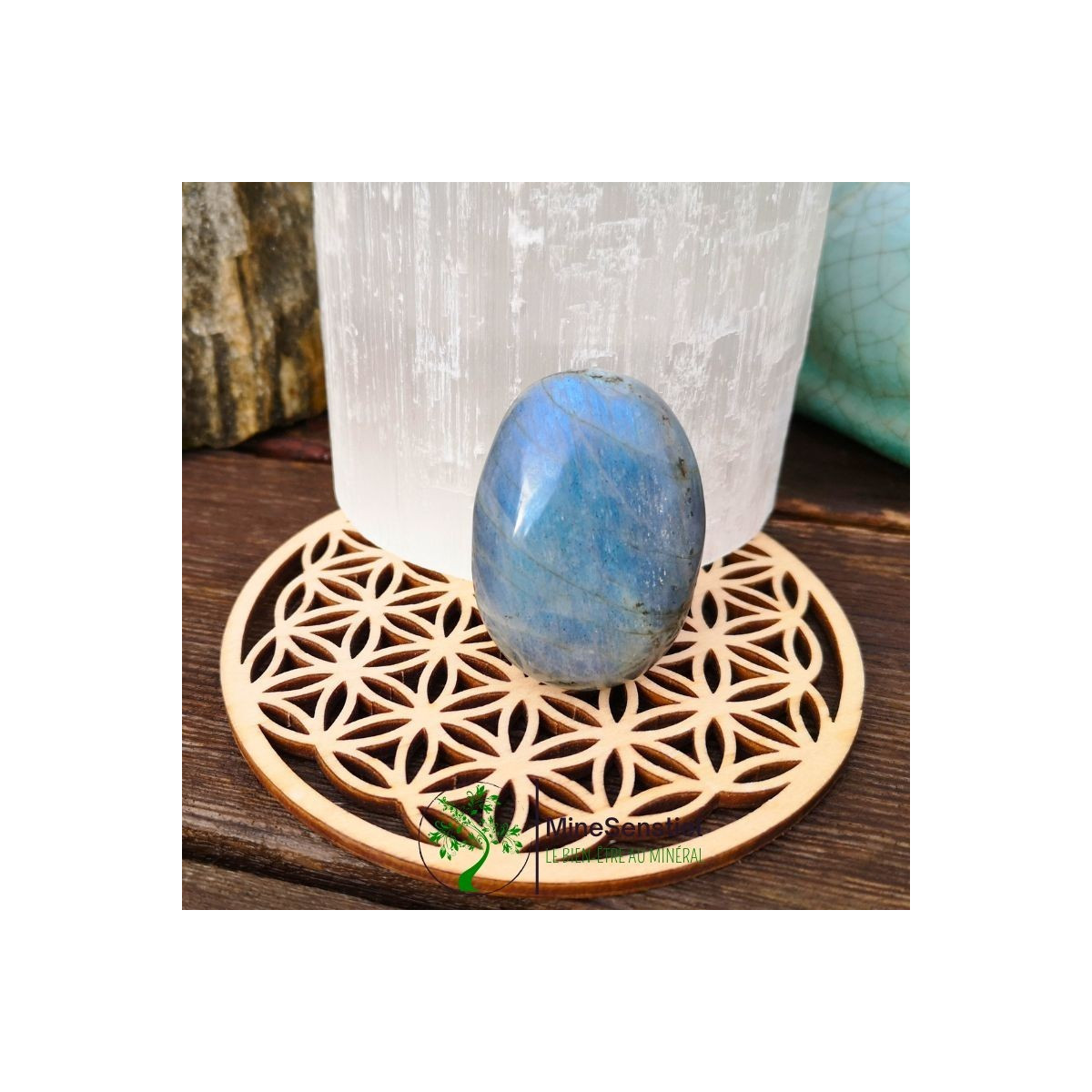 Galet labradorite bleu