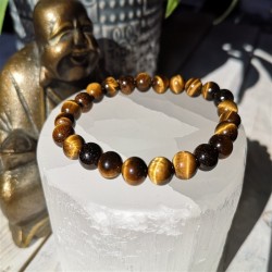 bracelet oeil de tigre 8mm bouddha et sélénite gros plan