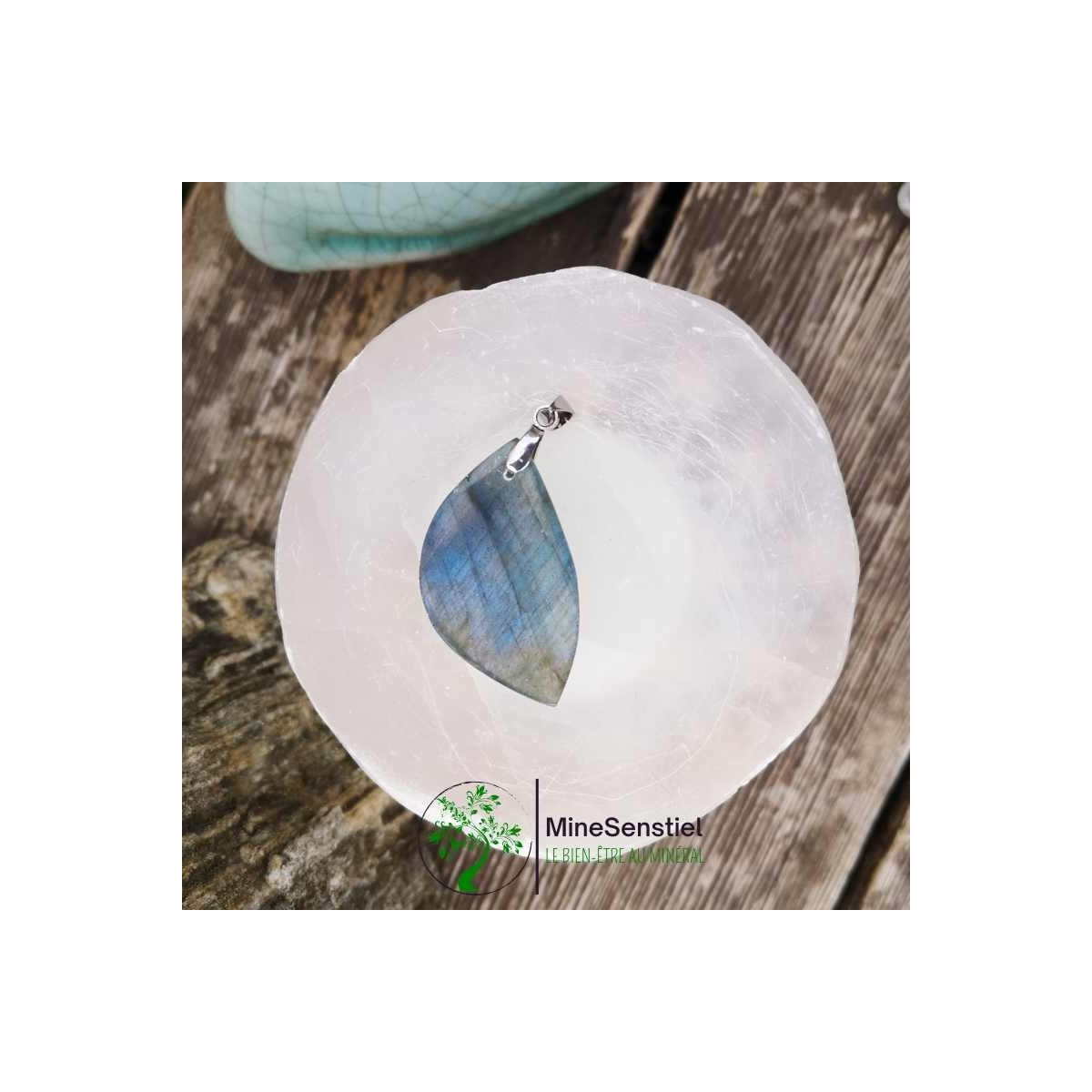 Pendentif labradorite bleu