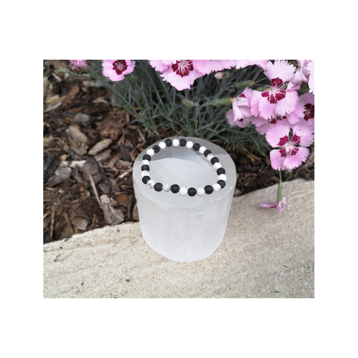 bracelet pierre howlite et pierre de lave