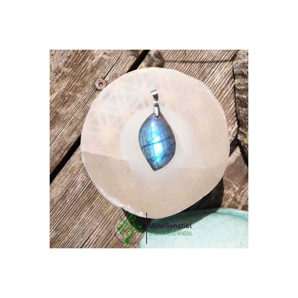 Pendentif labradorite bleu