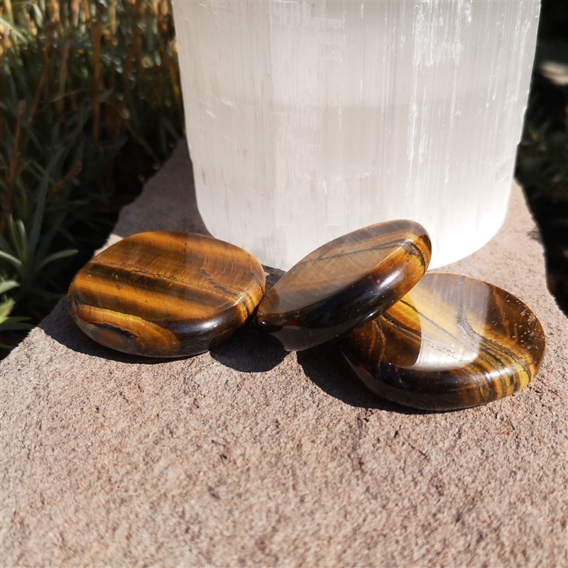 Galet chakra oeil de tigre