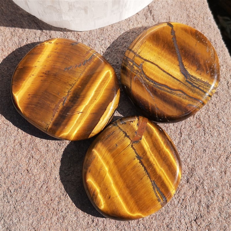 Galet chakra oeil de tigre