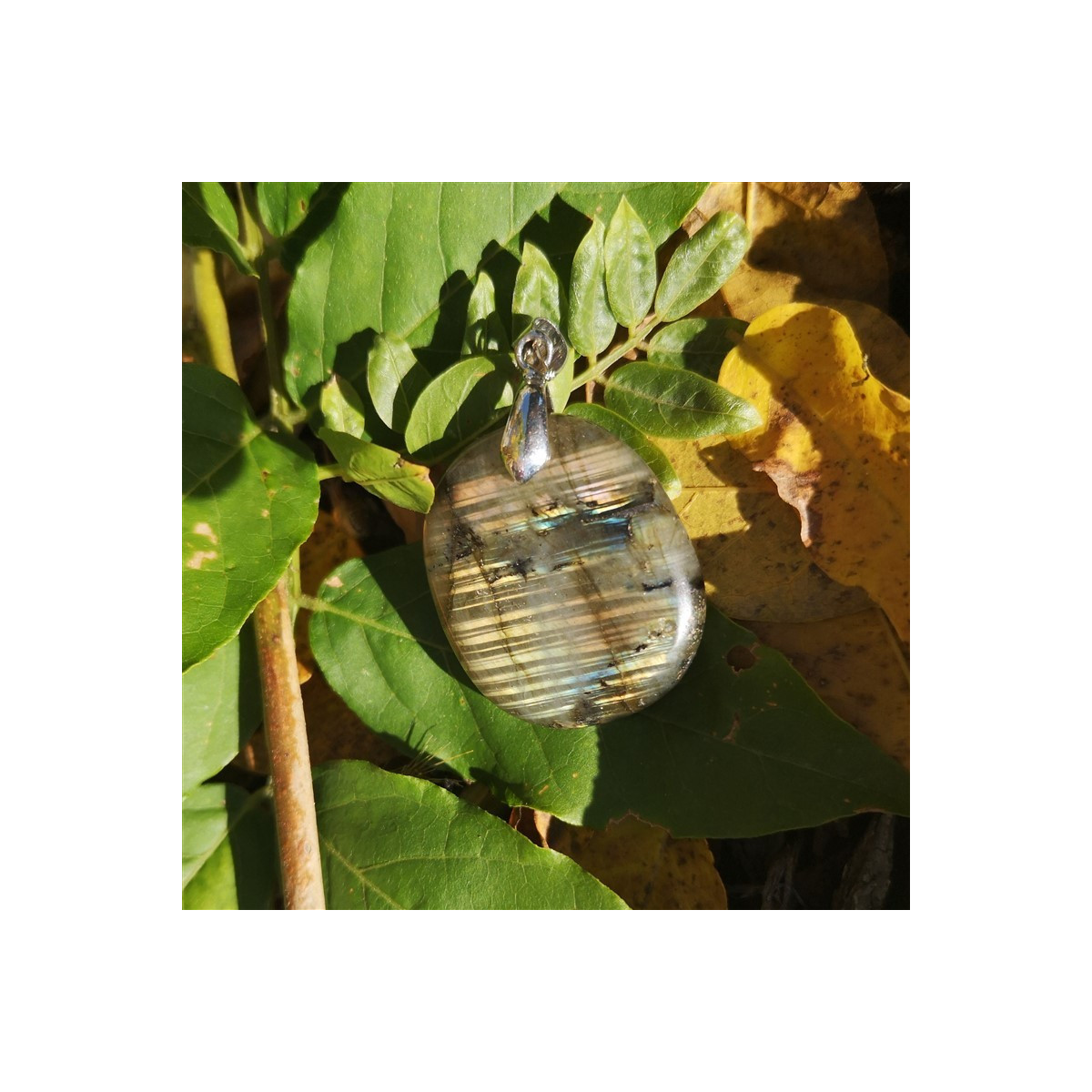 pendentif labradorite multicolore striée