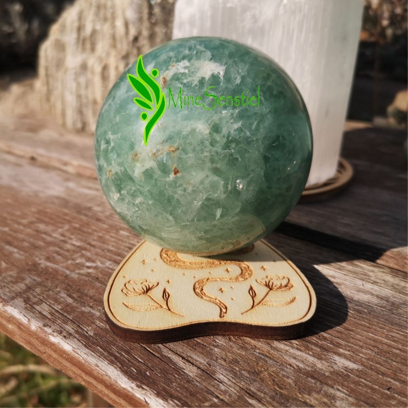 Support sphère ou oeuf en bois motif serpent