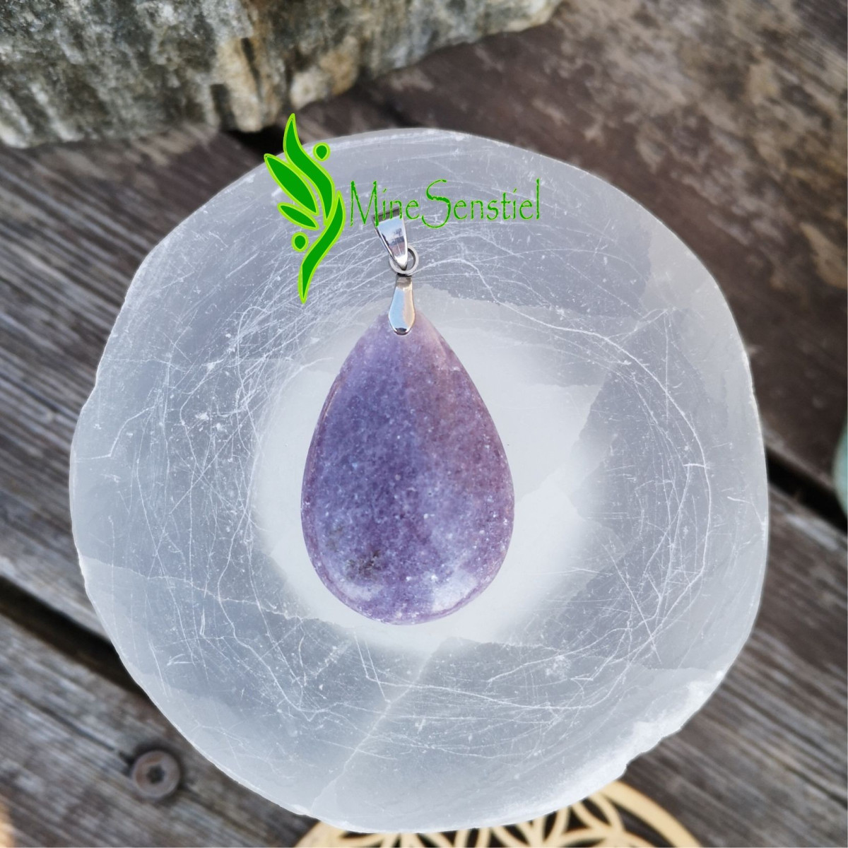 Pendentif lépidolite