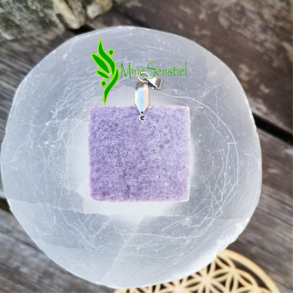Pendentif lépidolite