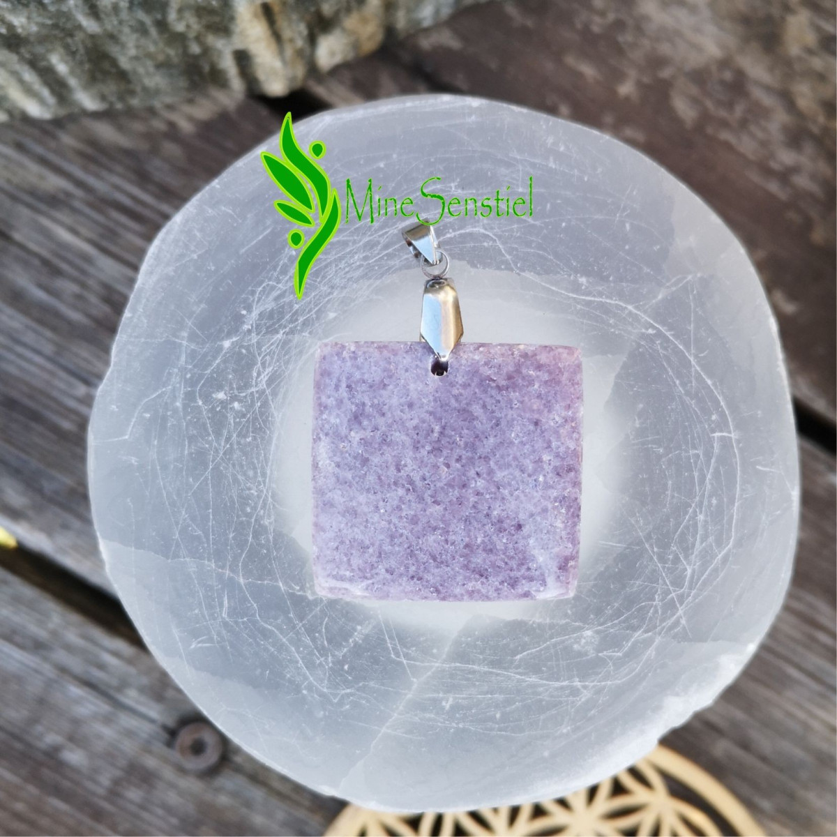 Pendentif lépidolite