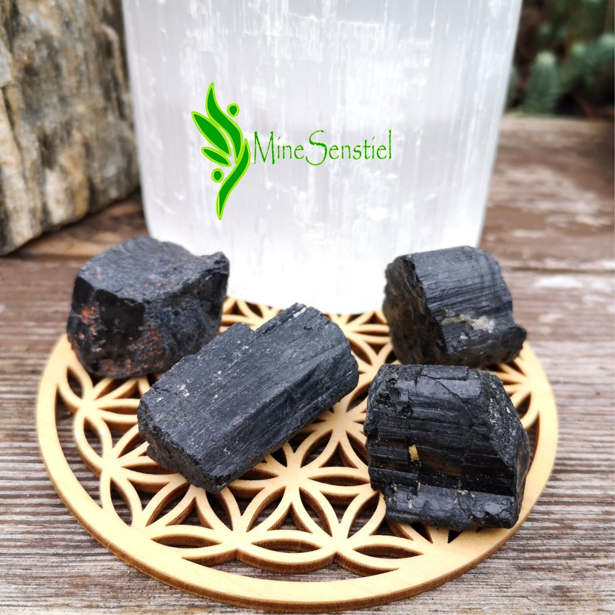 Pierre brute tourmaline noire