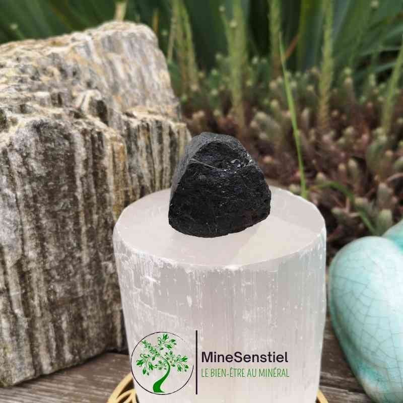 Tourmaline noire brute