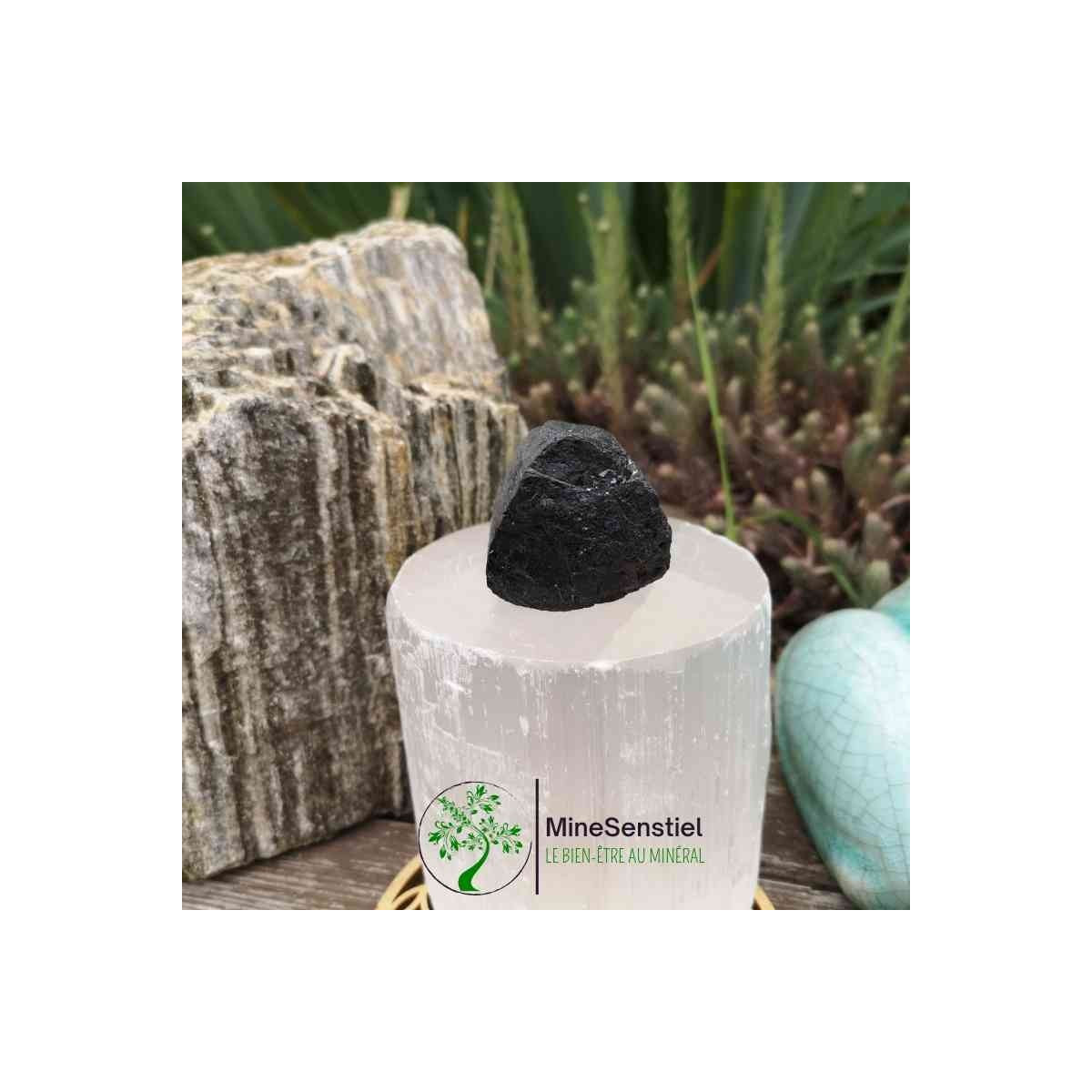Tourmaline noire brute