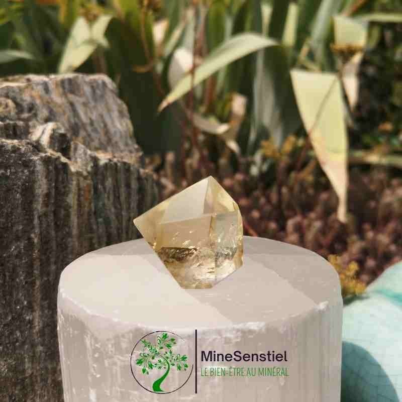 Pointe citrine naturelle