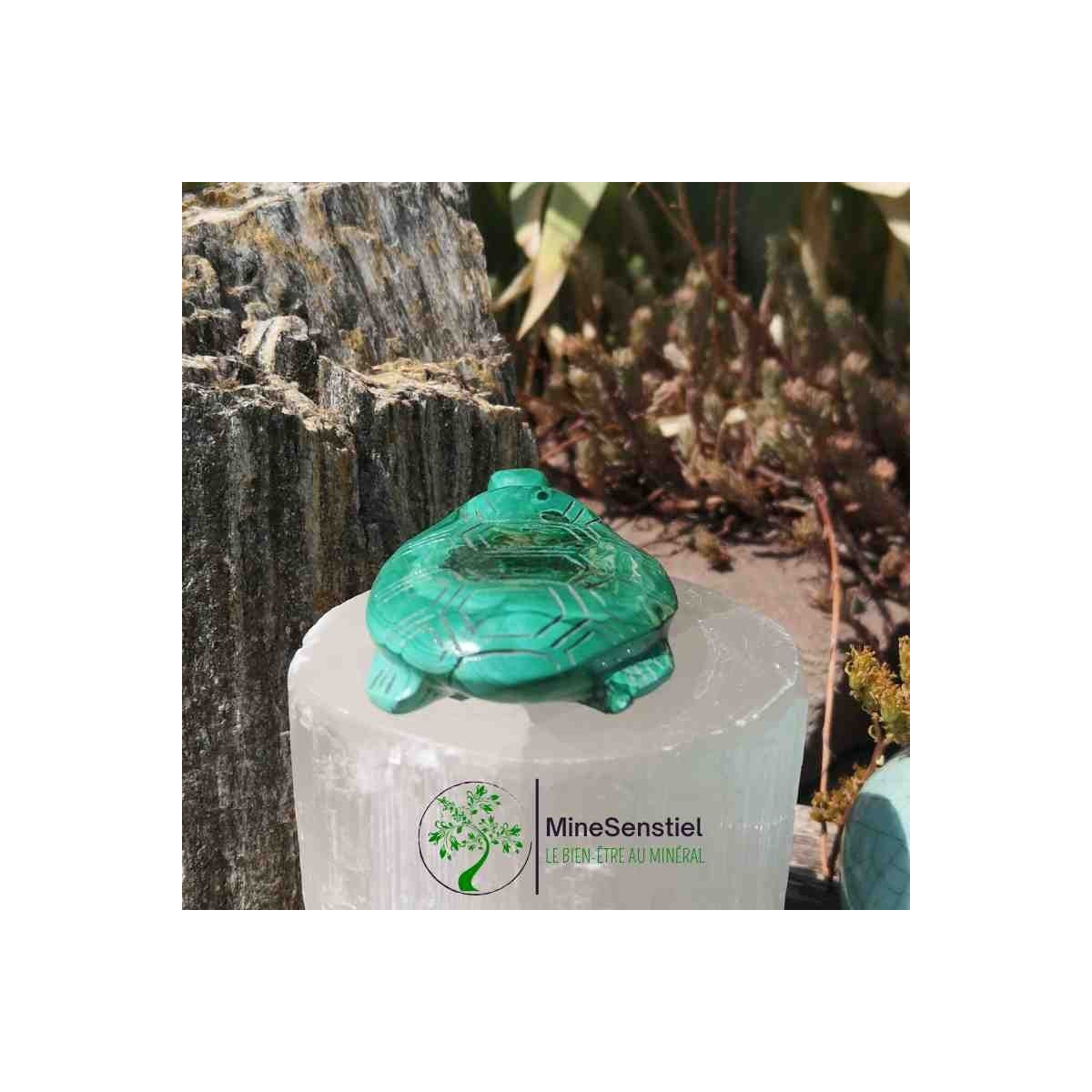 Tortue en pierre malachite