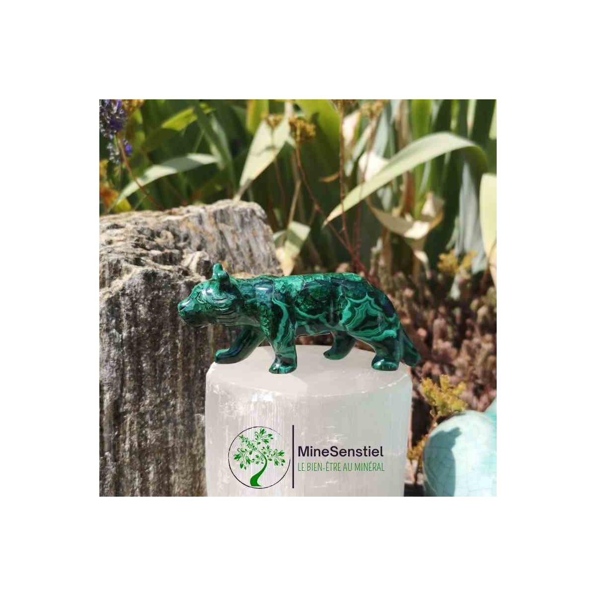 Tigre en pierre malachite
