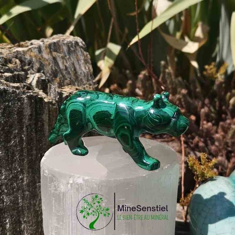 Tigre en pierre malachite