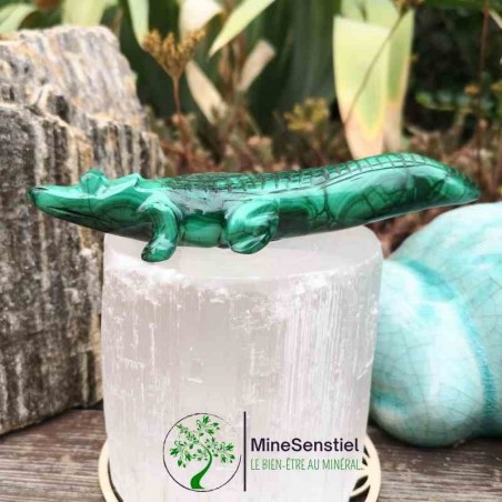 Crocodile en pierre malachite