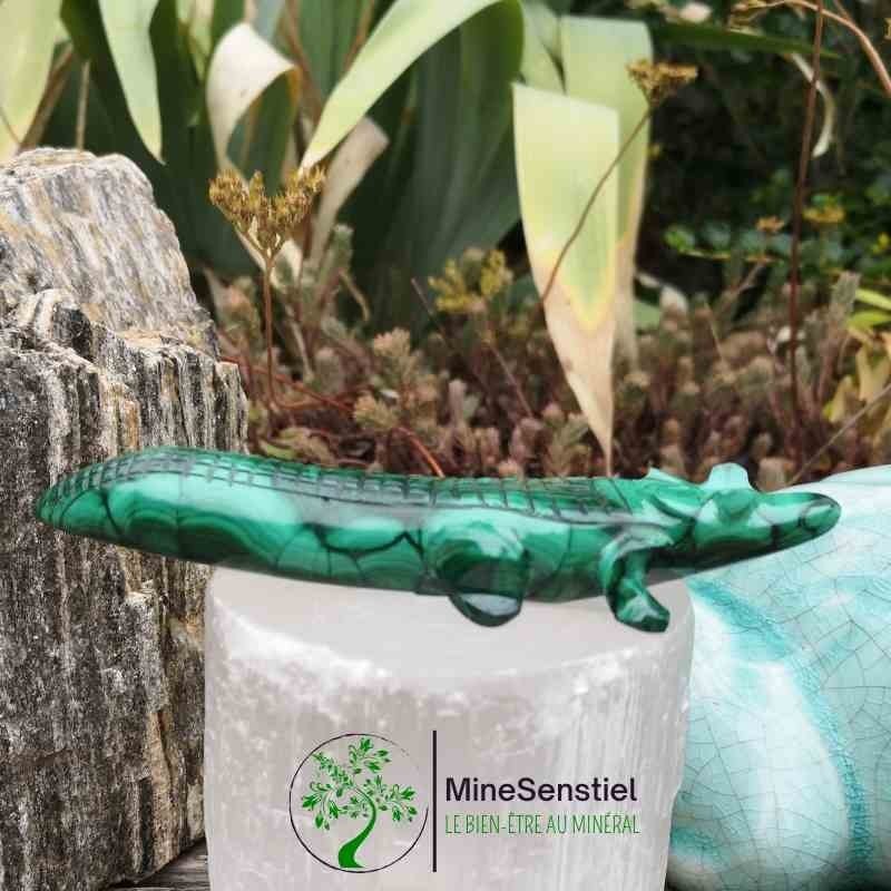 Crocodile en pierre malachite